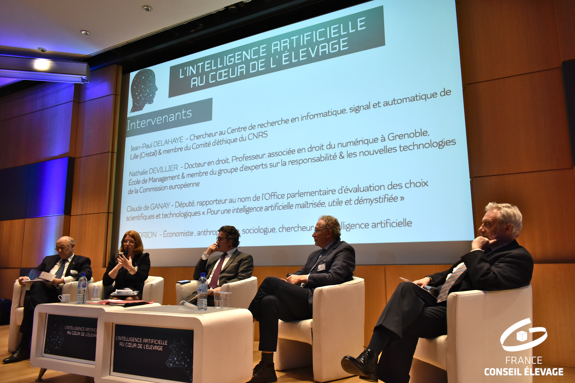 Table ronde : l'intelligence artificielle, le nouveau maître du monde ?